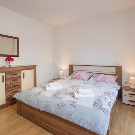 Apartments Nono Toni Пореч Екстер'єр фото