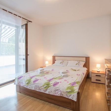 Apartments Nono Toni Пореч Екстер'єр фото
