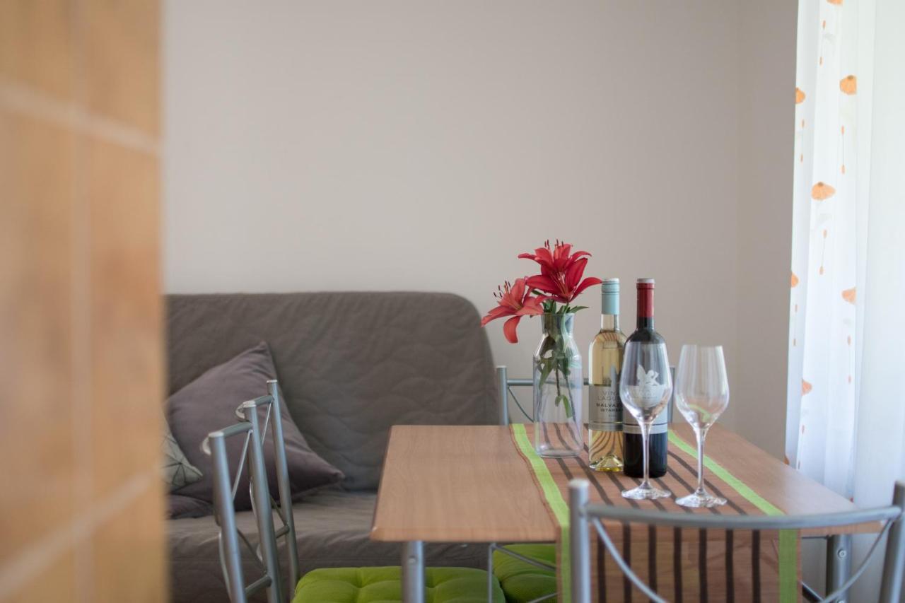 Apartments Nono Toni Пореч Екстер'єр фото