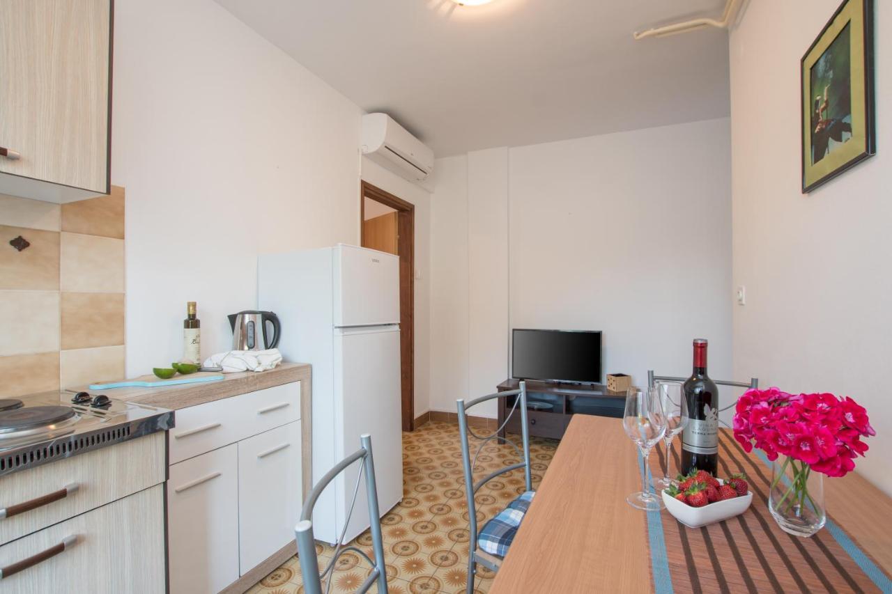 Apartments Nono Toni Пореч Екстер'єр фото