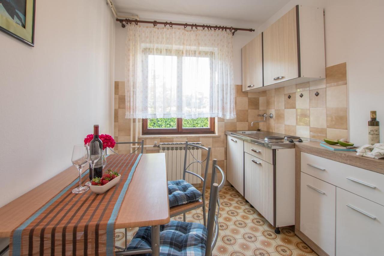 Apartments Nono Toni Пореч Екстер'єр фото